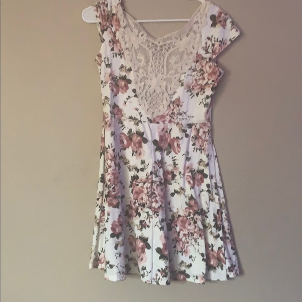 Dress - Picture 1 of 2